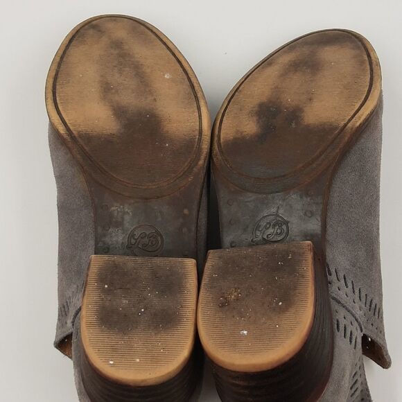 𝅺lucky BRAND Gray Cut-Out Laser Cut Ankle Booties Size 7.5/38 - Picture 7 of 11